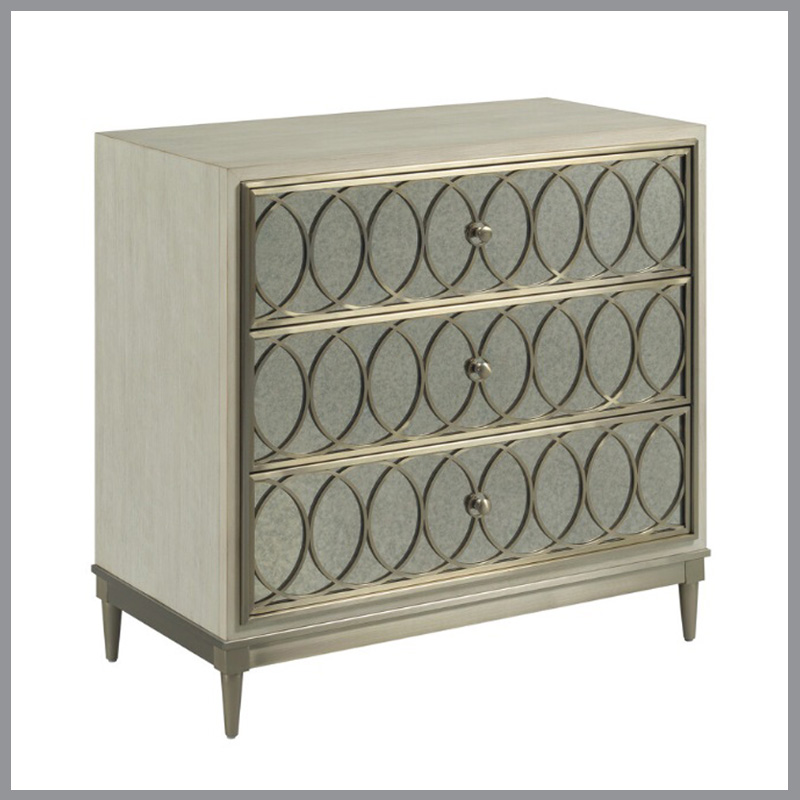 Galerie Accent Chest